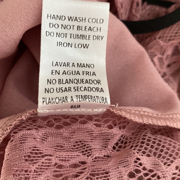 After Market rose coloured long sleeved lace blouse. Elastic at wrists. Size S - Picture 11 of 11